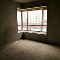 和合国际大三房6100毛坯正满两年