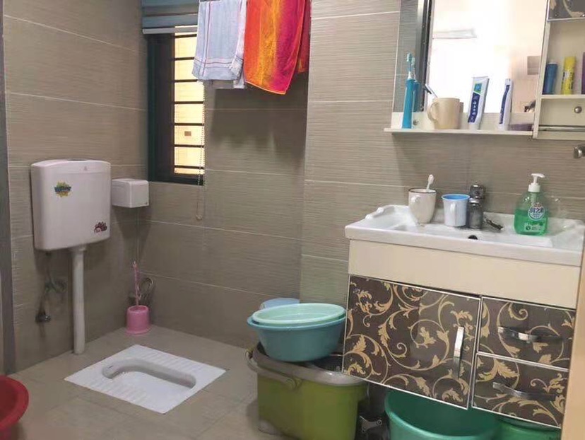 城一号小高层，精装修，拎包入住