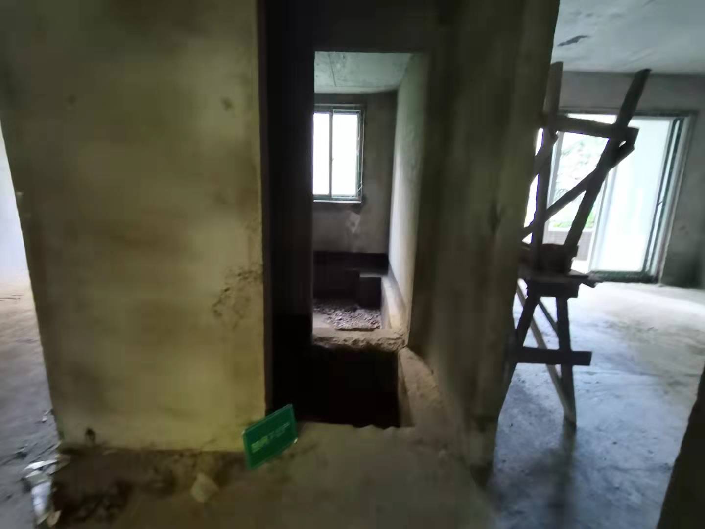 和合国际毛坯大四房单价低房东诚意出售