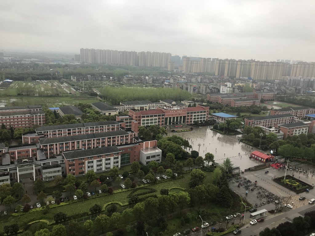 漫城林语精装2房业主诚心出售满2