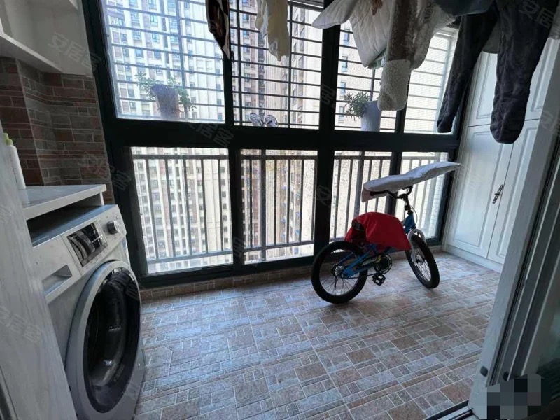 捡漏好房，和合国际四期，欧式风格，精装大3房2卫，好楼层16楼，老证