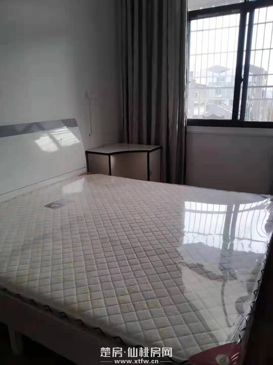 户型方正，正对面仙桃三中，陪伴孩子学习的好地方