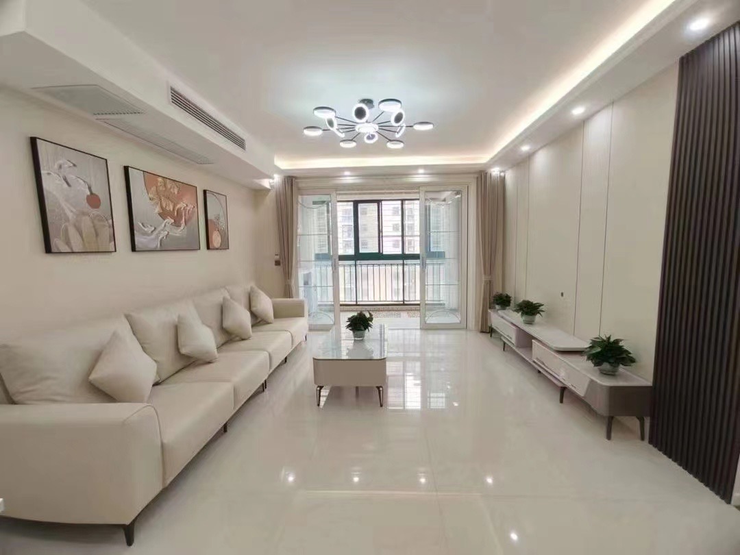 36，急售，全新装修，精装三房，三开间朝南，采光很好，证满二，看中可谈