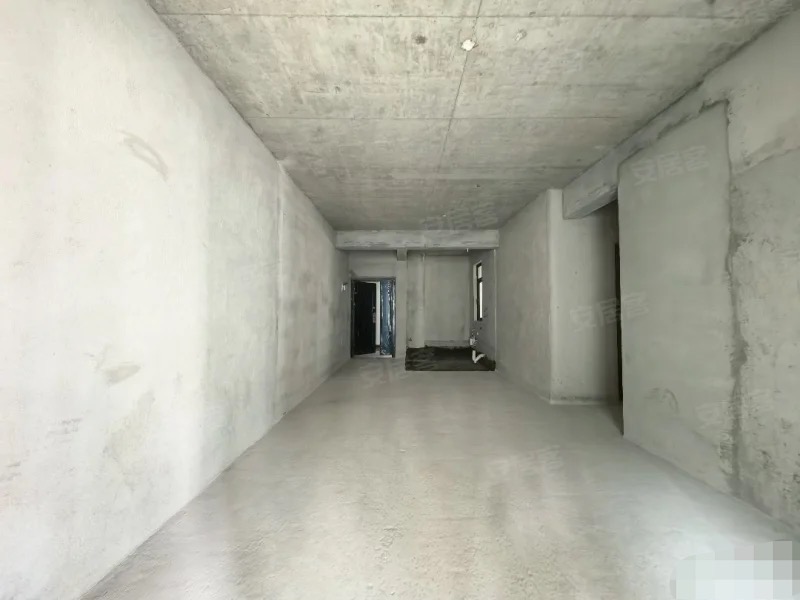 捡漏，大捡漏，南城，望府，单价5700，还有7.5米大阳台，好楼层