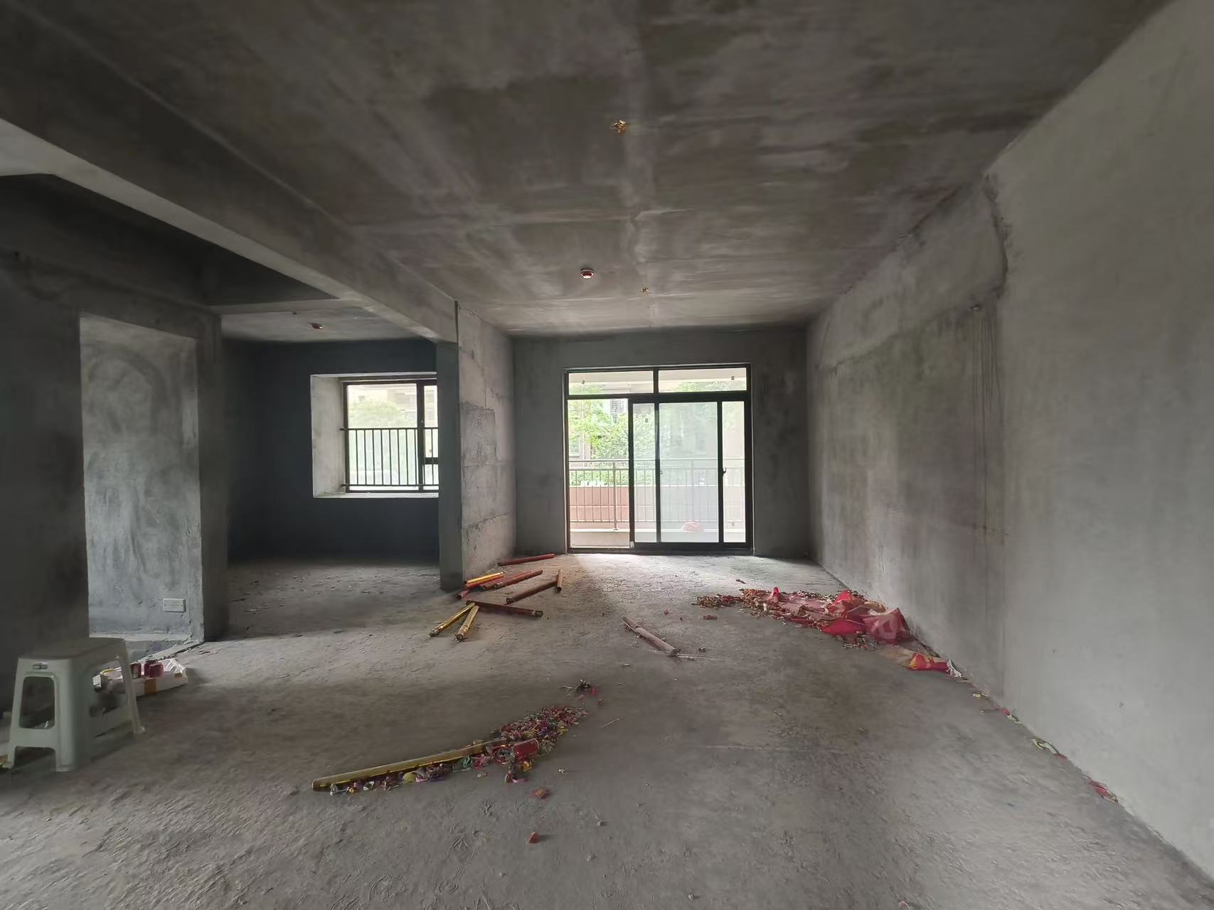 降价了，城南，荣怀，带300平露台，房东都是加钱买的现在直接送，捡漏