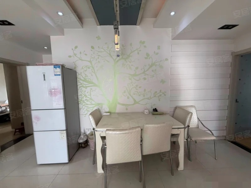 410，捡漏，阳光田园国际，精装三房，直接拎包入住，电梯好楼层，证满二