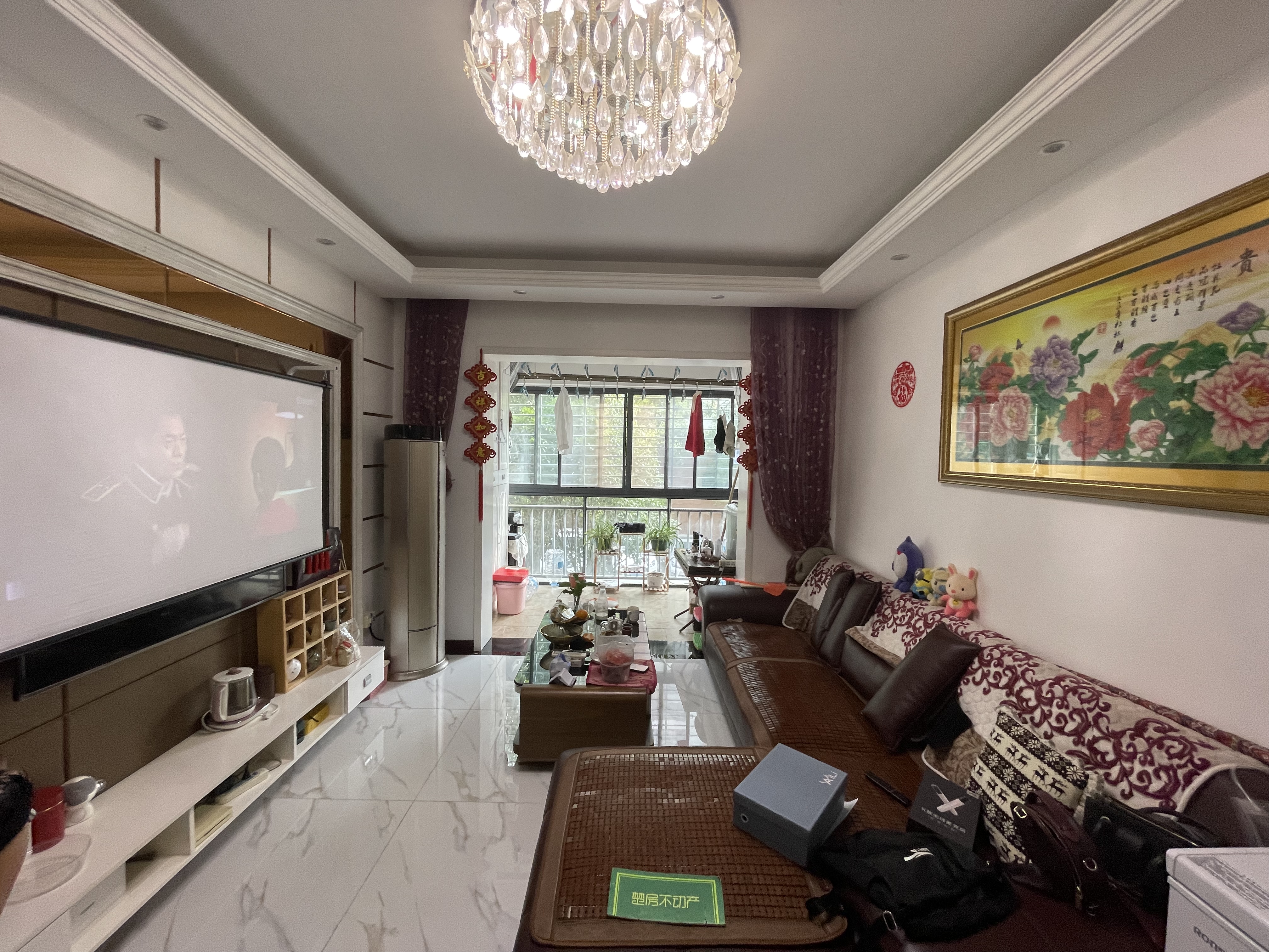 鸿昇现代城  新妇幼对面  精装修两房  范围有小中  出行方便