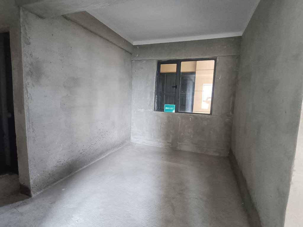 森林国际翡冷翠毛坯小三房城南高性价比楼盘入住舒适采光通风效果好业主保本急售