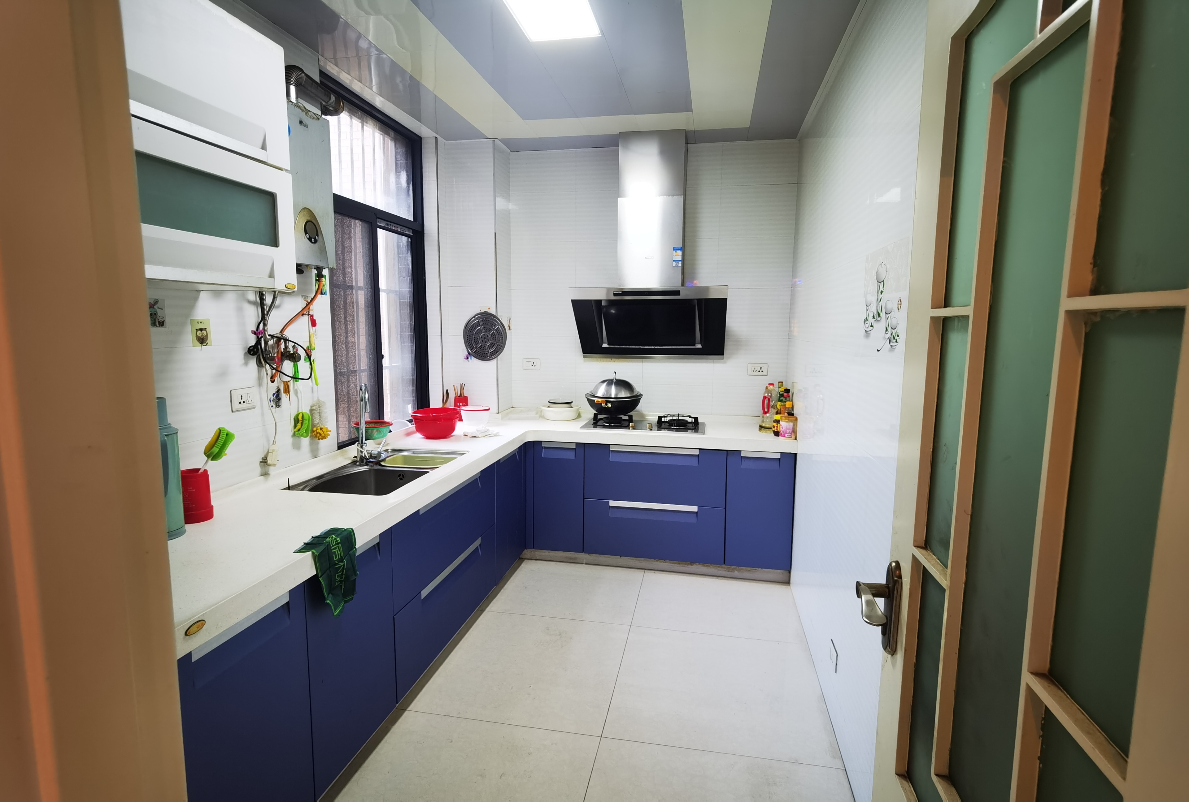 水岸人家忧质江景房精装大三房成色新家电家私全送税费低哟欢迎来电