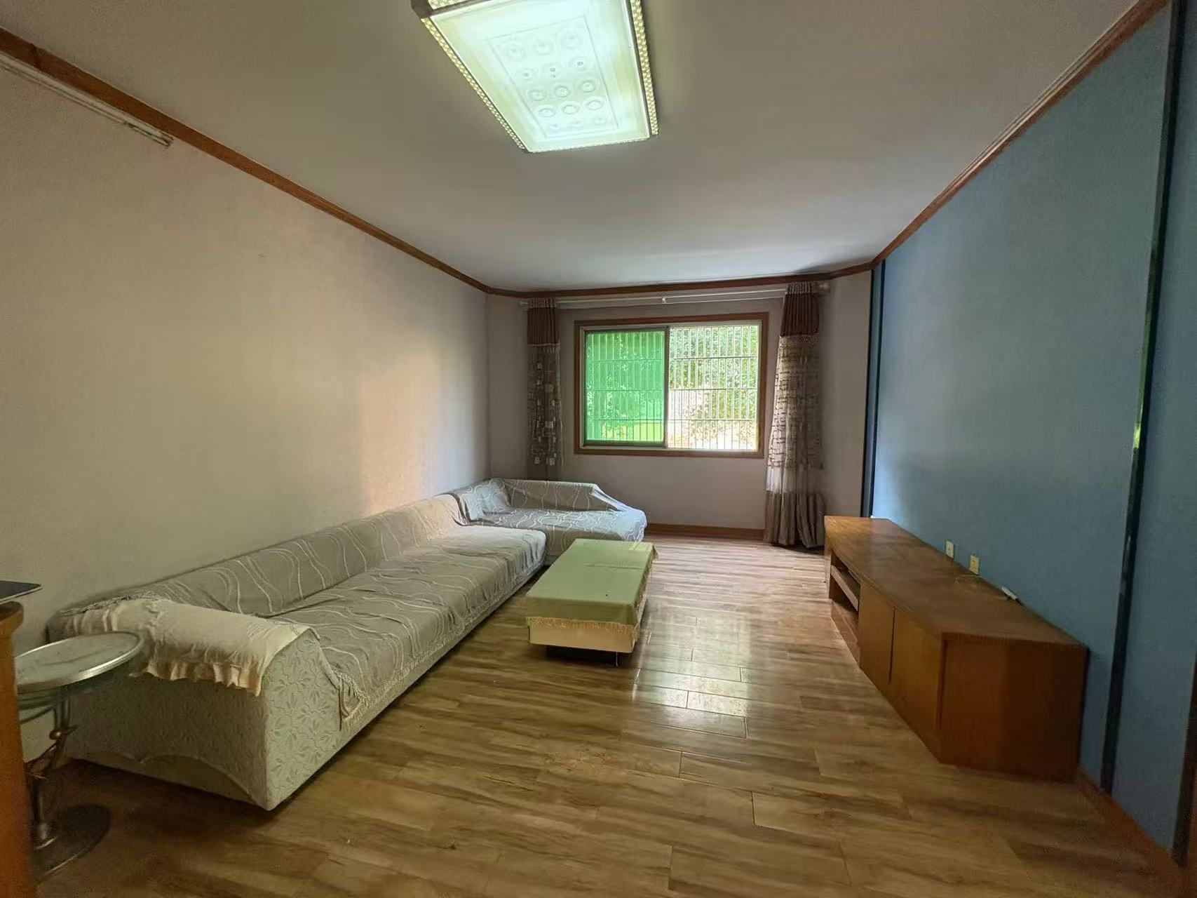 降价了，捡漏，徳政园布诺尼，装修三房，步梯低层，拎包入住，诚心出售