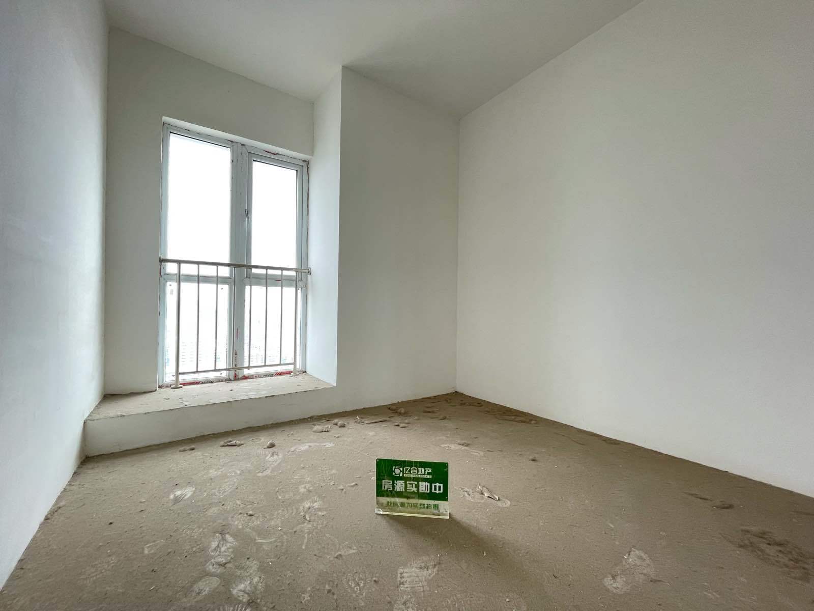 捡漏，亏本降价了，福星城，毛坯三房，，单价3400，好楼层，证满二