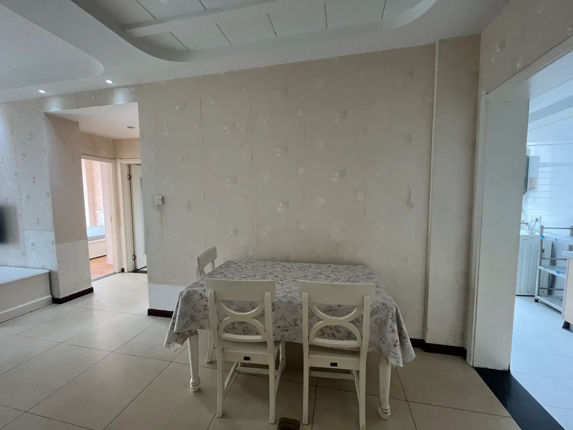 捡漏，商城附近，阳光一品，电梯精装大两房，中间好楼层