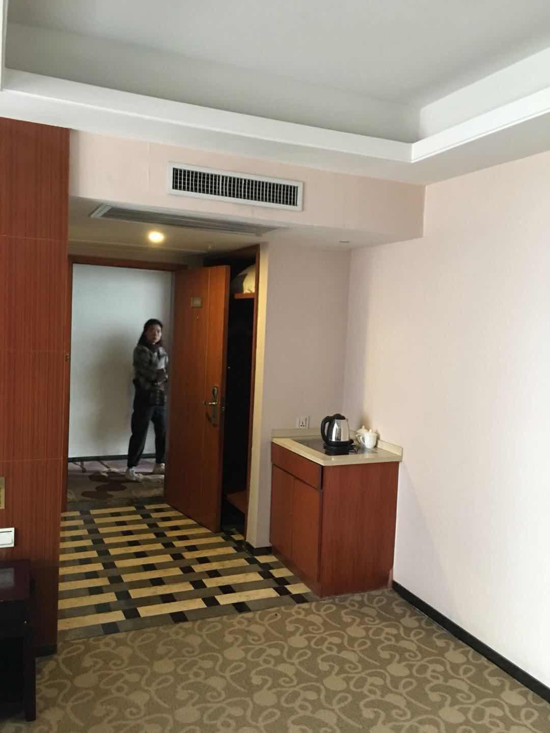 天下城市星座精装小户型，证满二，可以出租