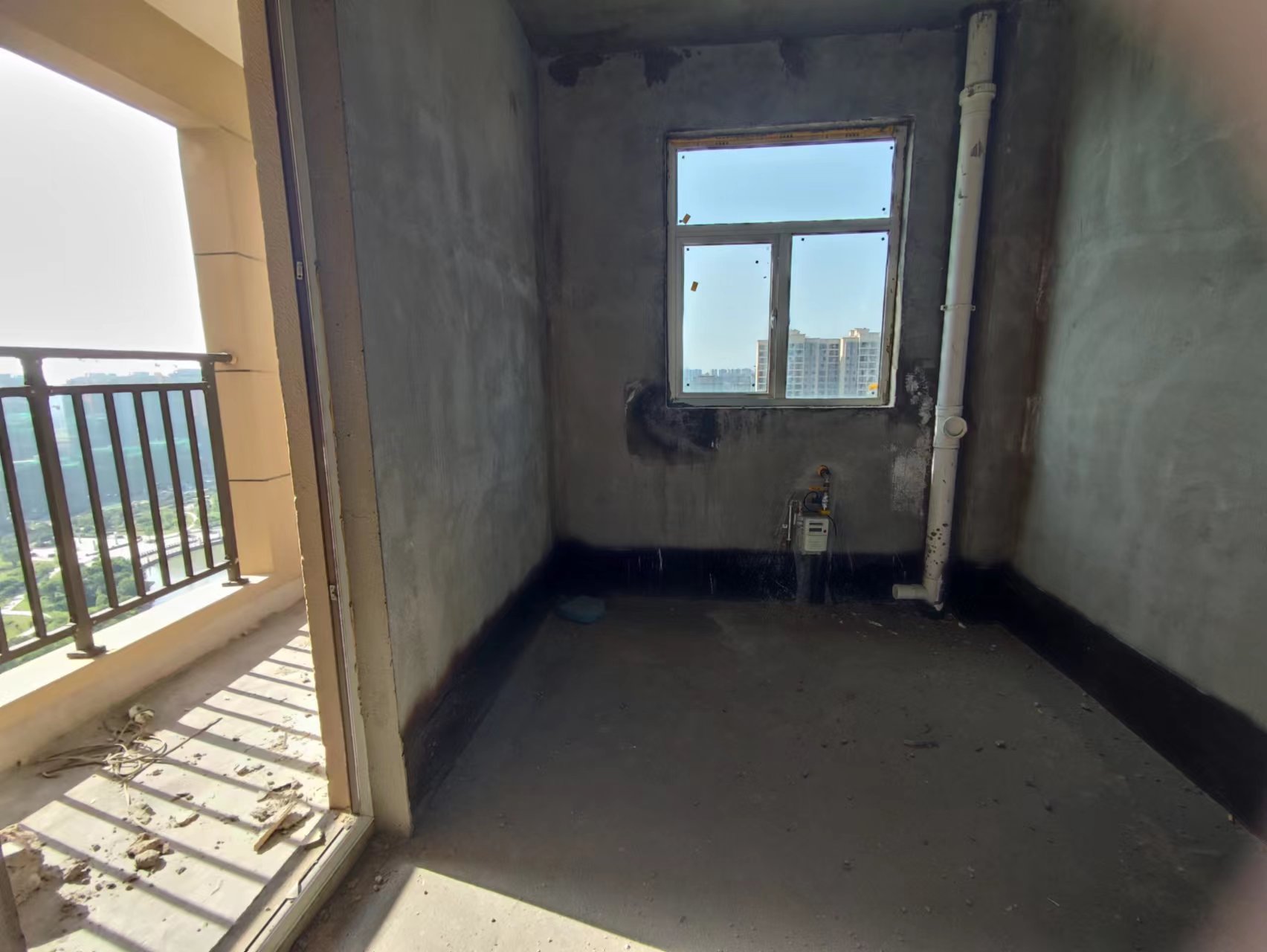 沔阳清华园大4房带车位南北通透北面看孩子教室南面看河景