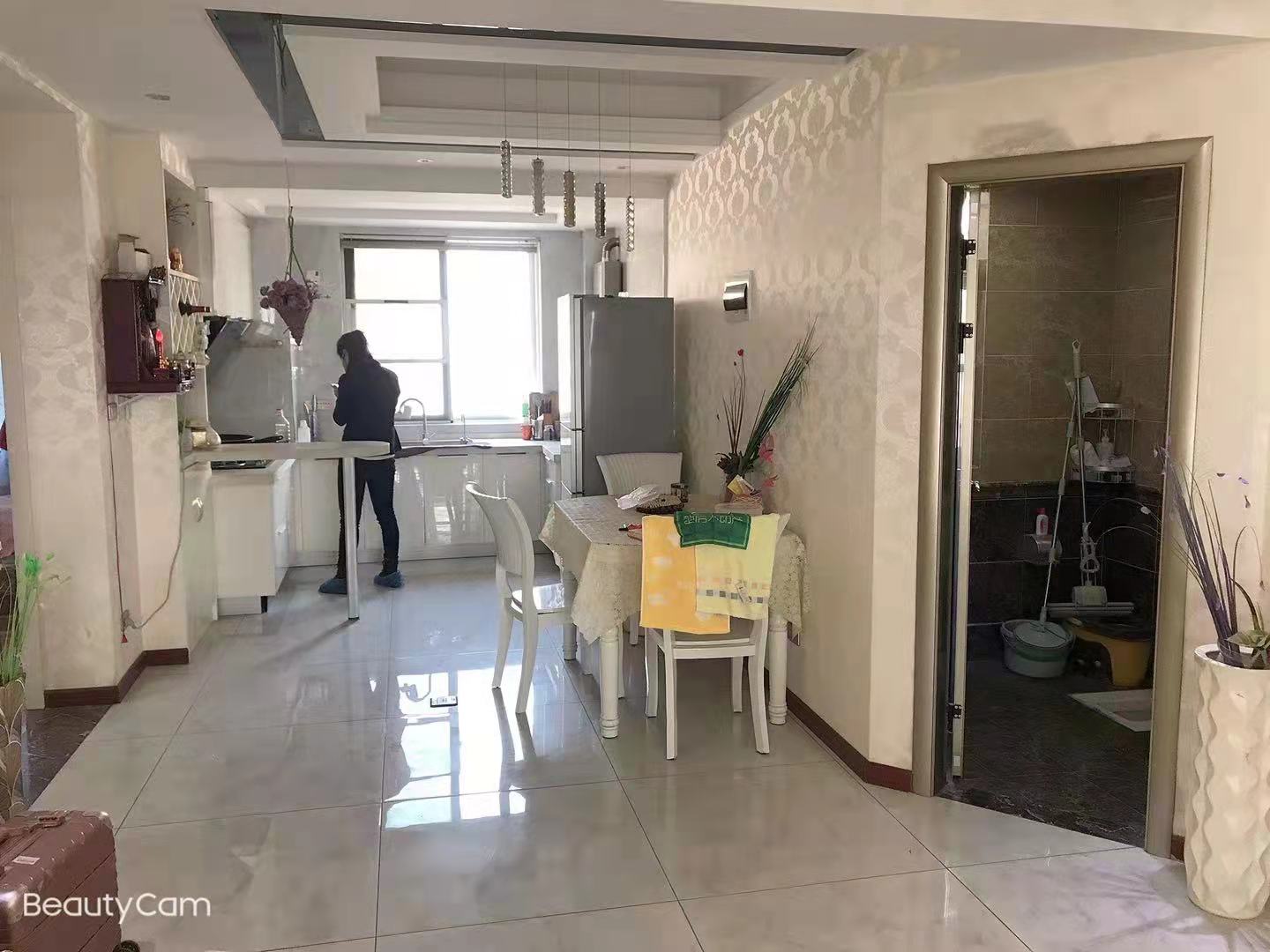 锦绣江山精装三房开放式厨房家里是现代风格房子保养的非常好