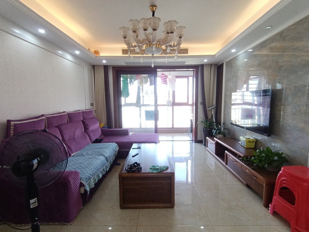 新城一号五期 全屋品牌定制 精装大三房 证件满二 看房方便