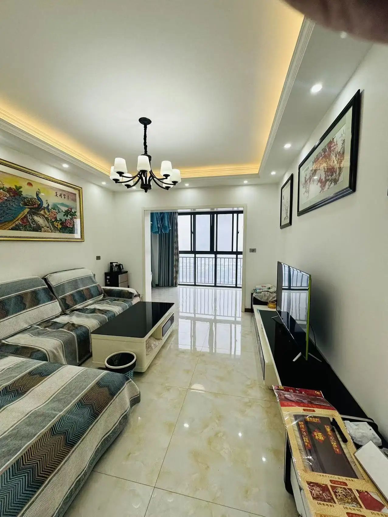 捡漏，城西，满庭春，9成新，带供暖，精装三房，证满二