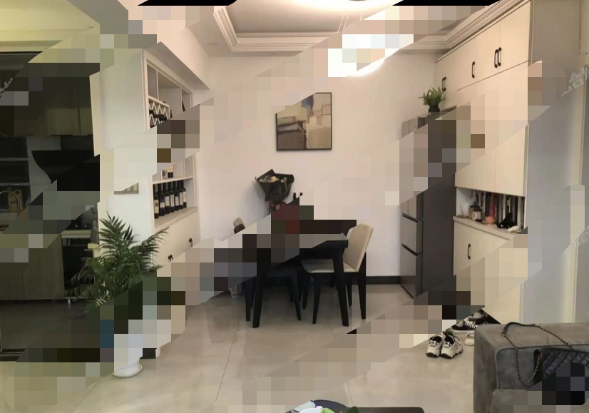 416，沔街xiao学对面，润泽天下，单价4字头，三房二卫，好楼层，证满二。捡漏