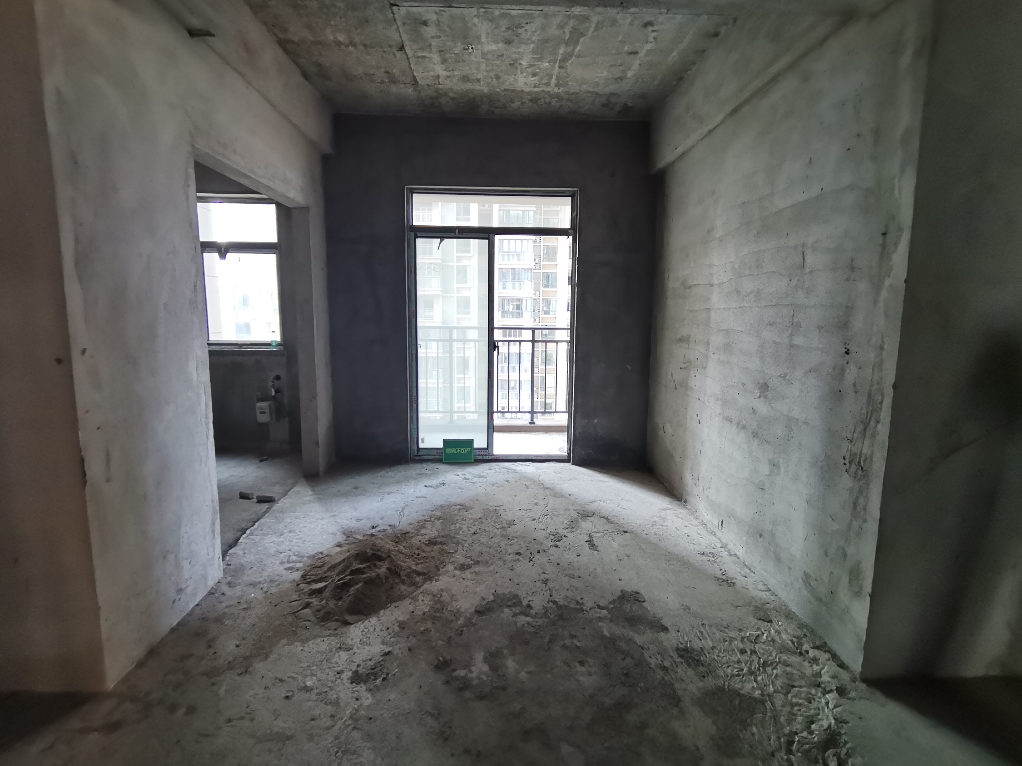 和合国际毛坯四房单价低户型方正房东诚意出售