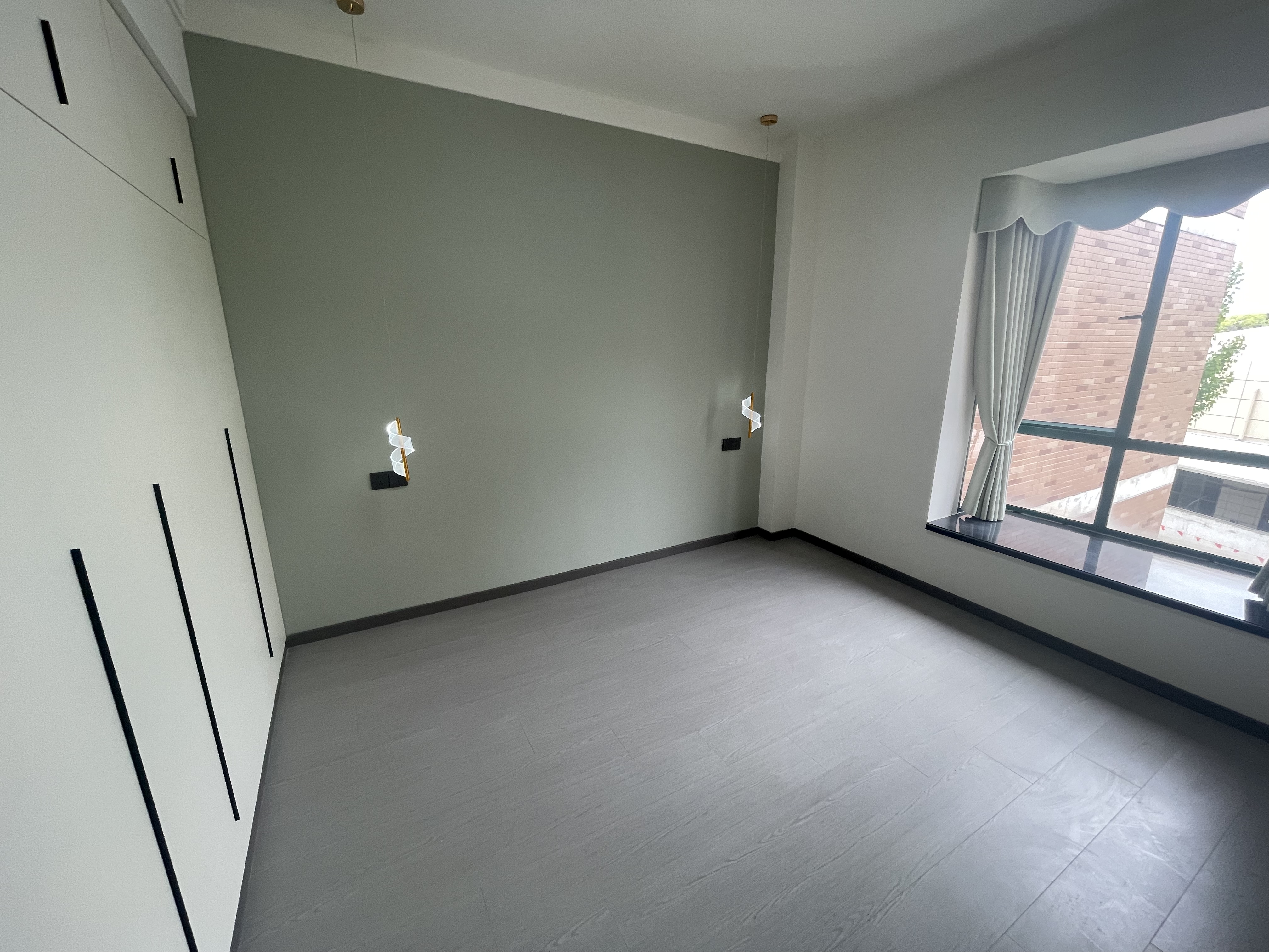 明珠豪庭花园小区电梯小洋房装修新沃尔玛对面看房钥匙