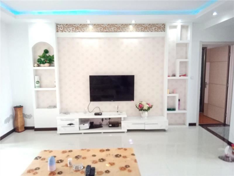 和合国际 精装大三房 实验四小 两证齐全 拎包入住 按揭贷款