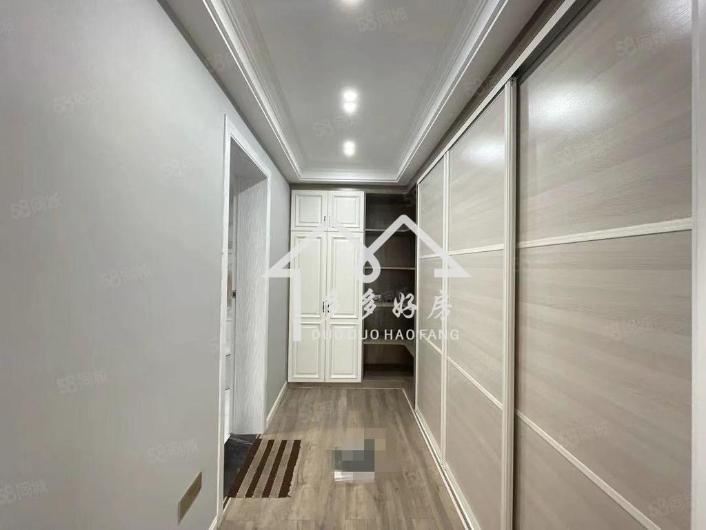 御台公馆，大平层，带送车位