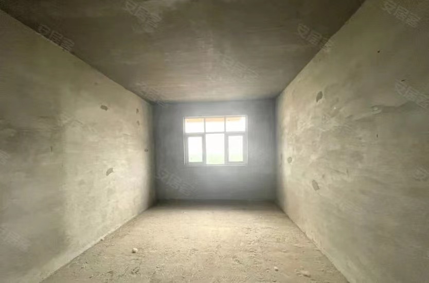 73，业主血亏，沔阳清华园，单价5800，大三房，户型方正，采光好