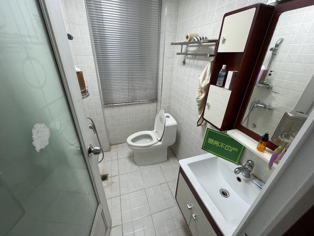 华泰家园步梯好楼层沃尔玛旁商业发达户型通透税费少