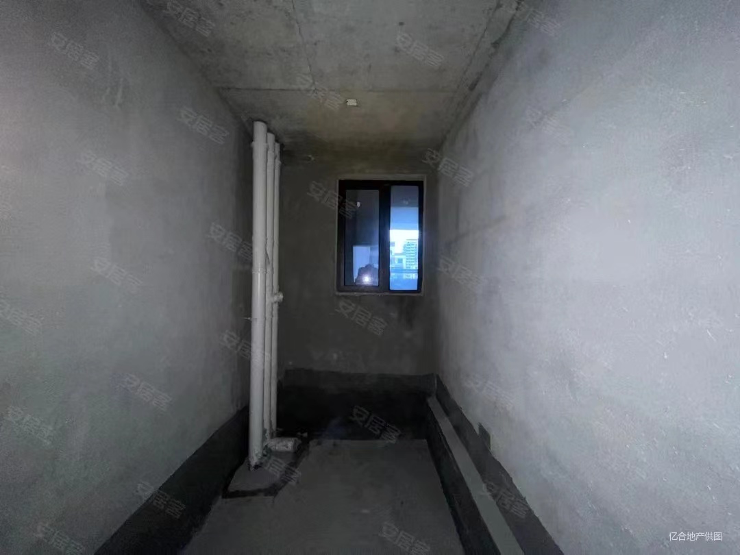 荣怀，小高层捡漏！！5600坐北朝南！超大阳台，随十看房