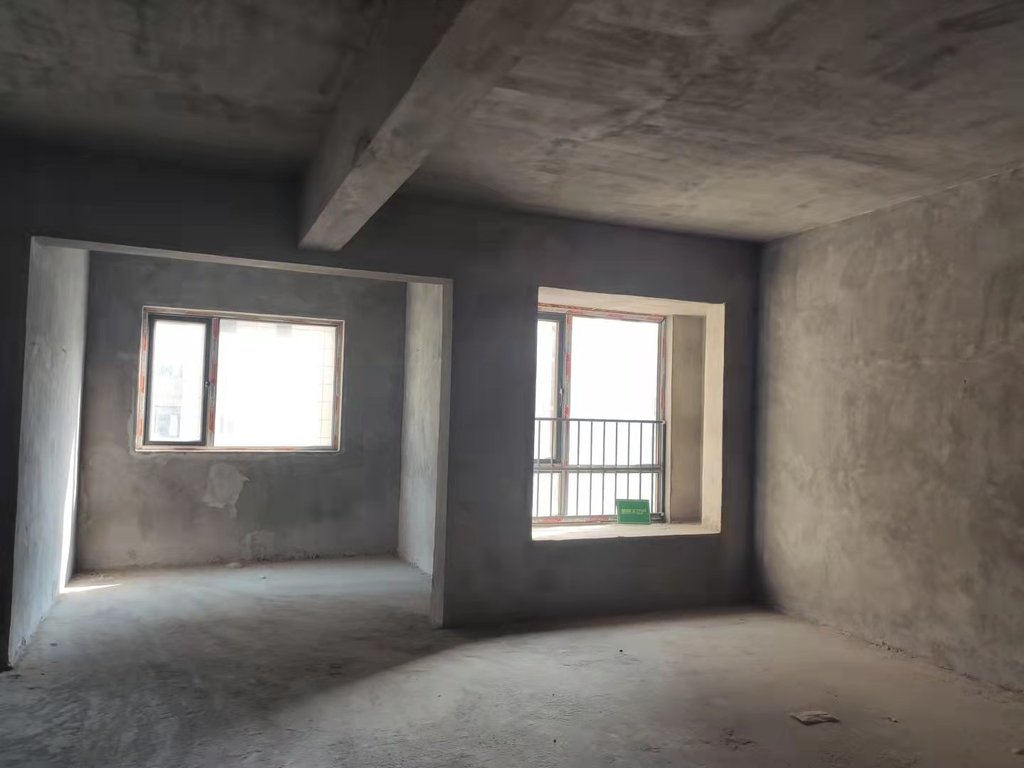 城南新三中门口元泰未来城新出炉107平中高楼层看房方便