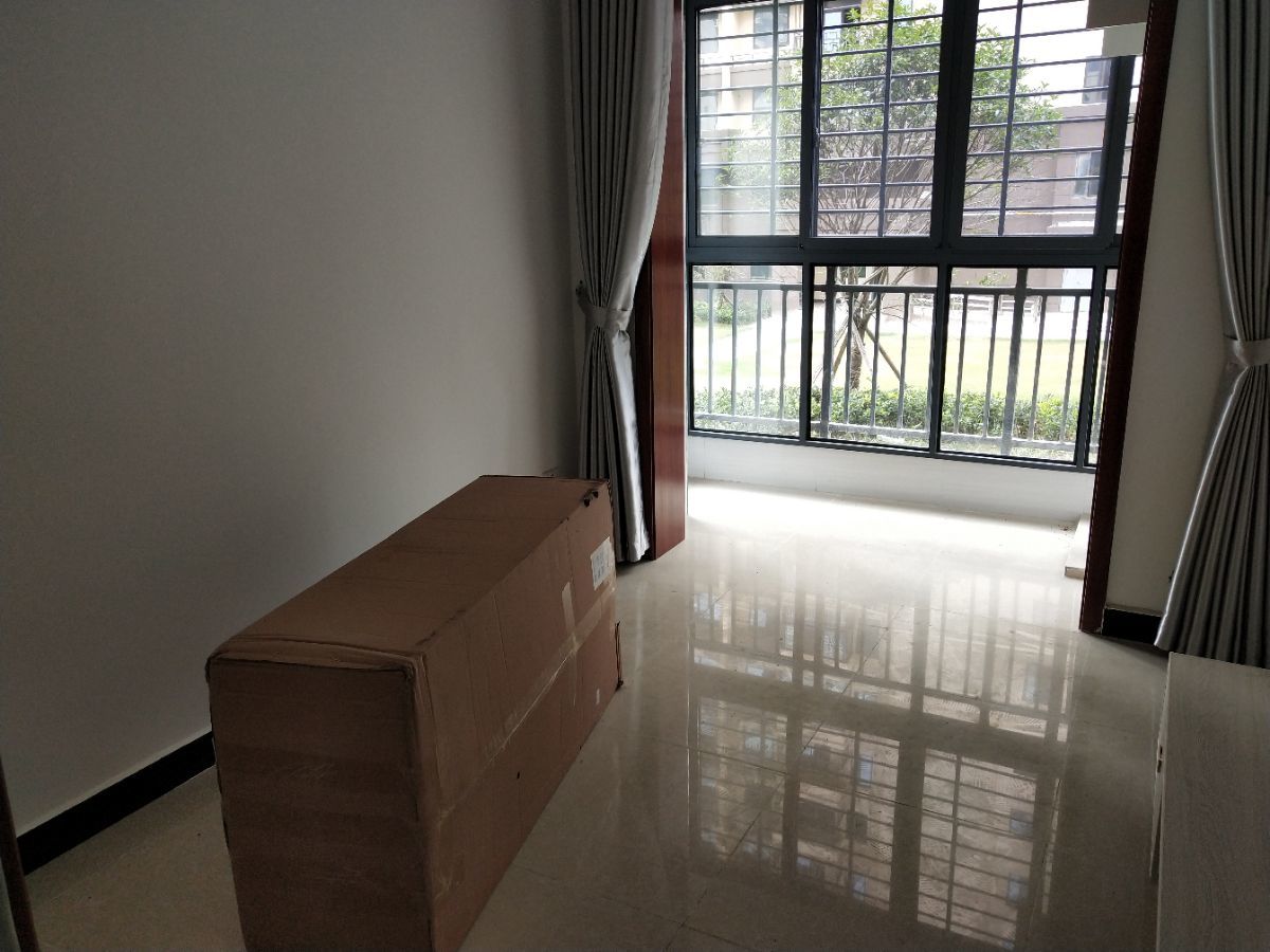 荣怀及第世家2室2厅1卫精装修优价出租