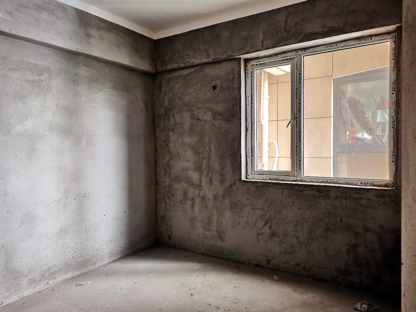 新二中 对面森林国际大两房楼层好户型方正