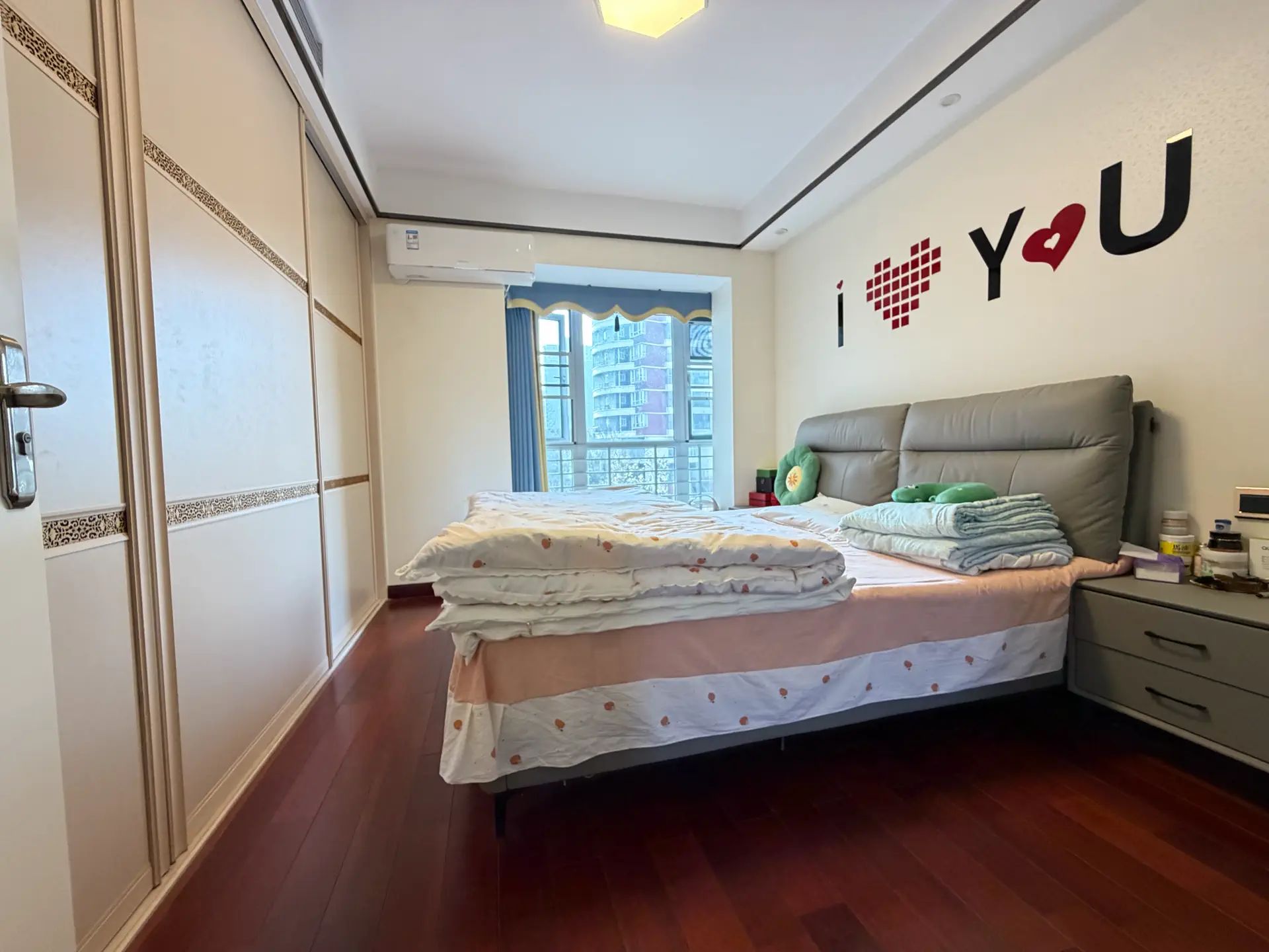 城南，福星城，单价4600+，全屋品牌，全屋暖气片，装修保养新，证满二