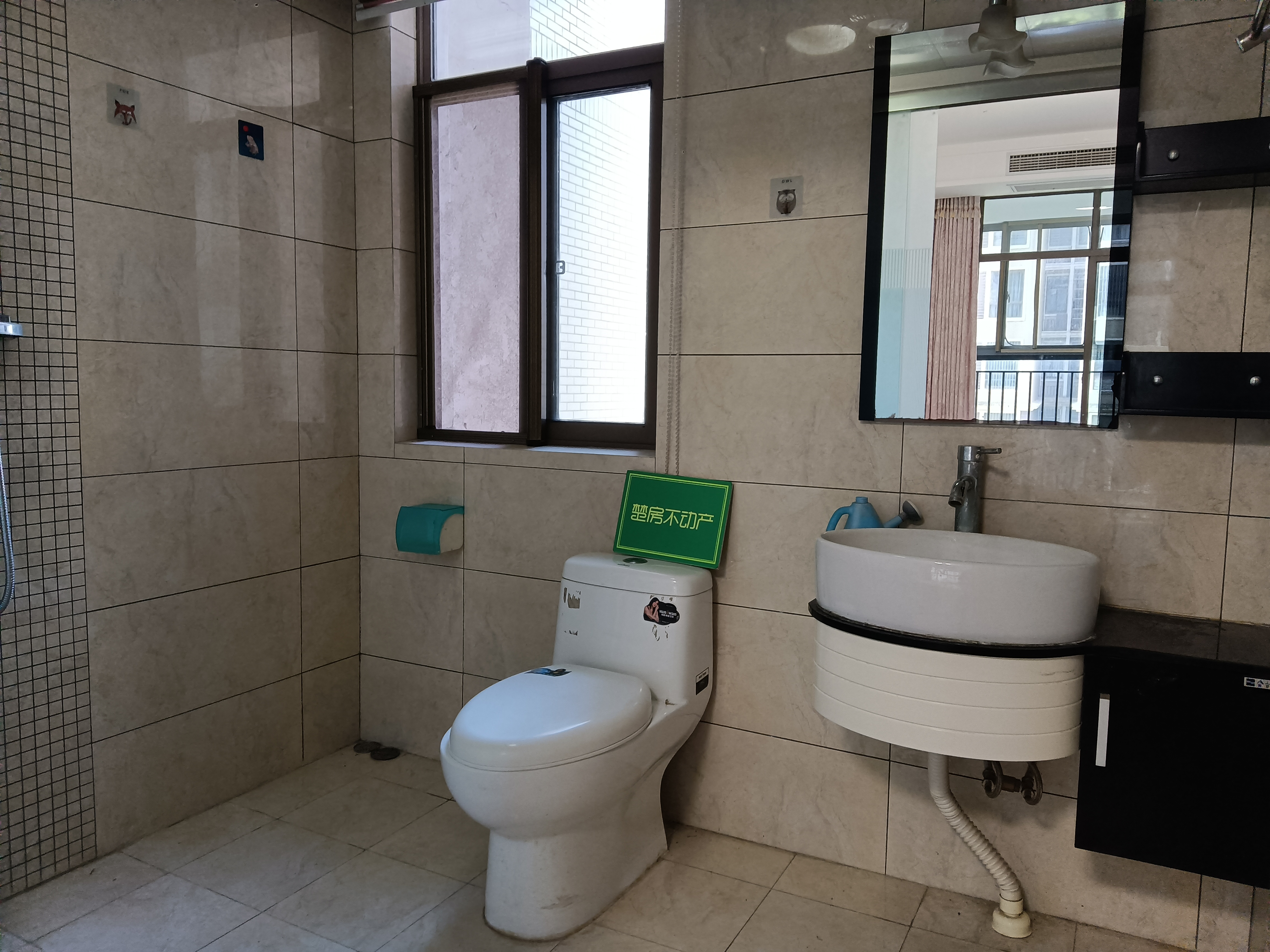 金诚花园地段好精装大四房看房有钥匙