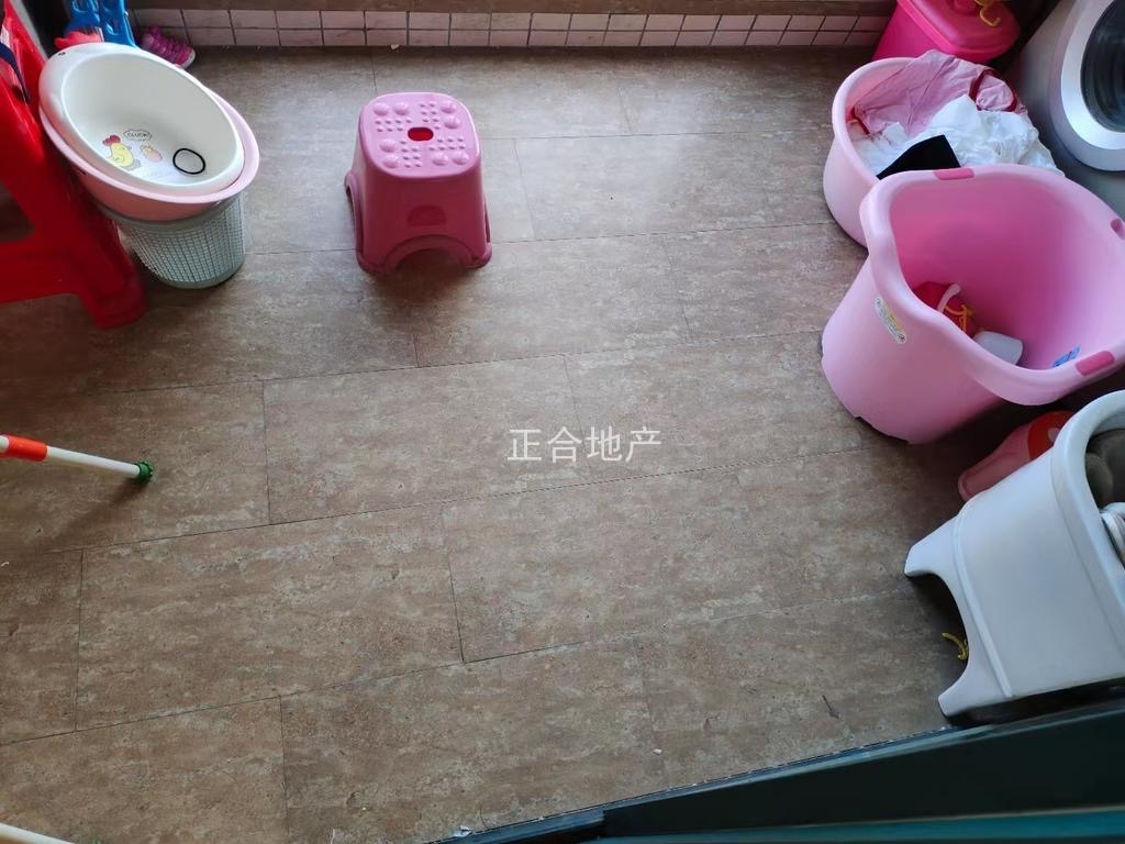 急售，城南，新城壹号，精装两房，电梯好楼层，证满二，看中可谈