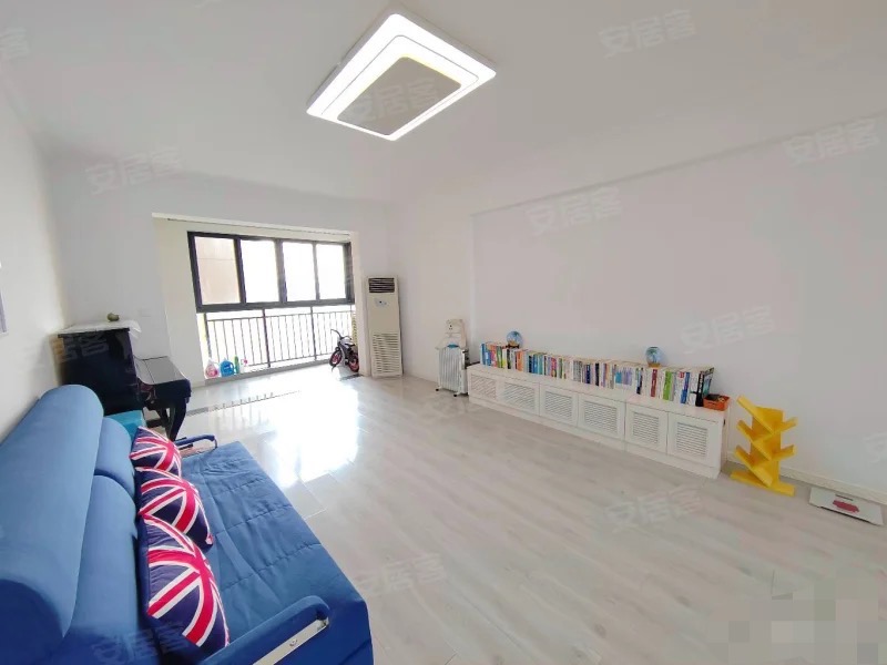 急售，降价了，武商仙下河旁，电梯精装三房，9成新，单价4900，满2年，双阳台，好楼层