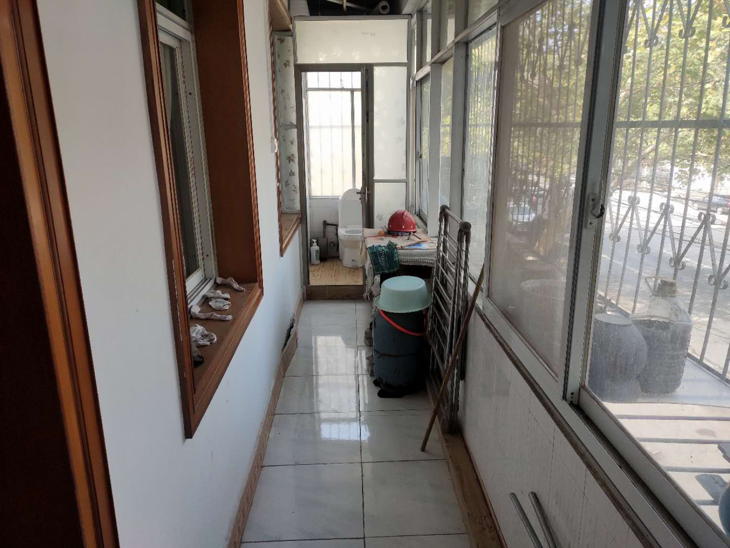 流谭杜台菜场旁边步梯二楼精装三房证件在手满两年好过户