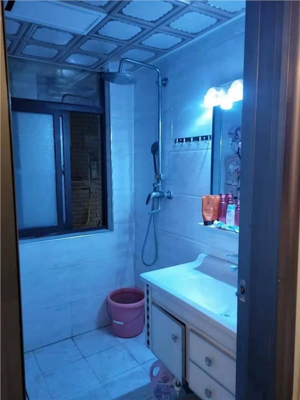 沔中对面红树湾满二精装电梯房过户方便中间楼层看房方便