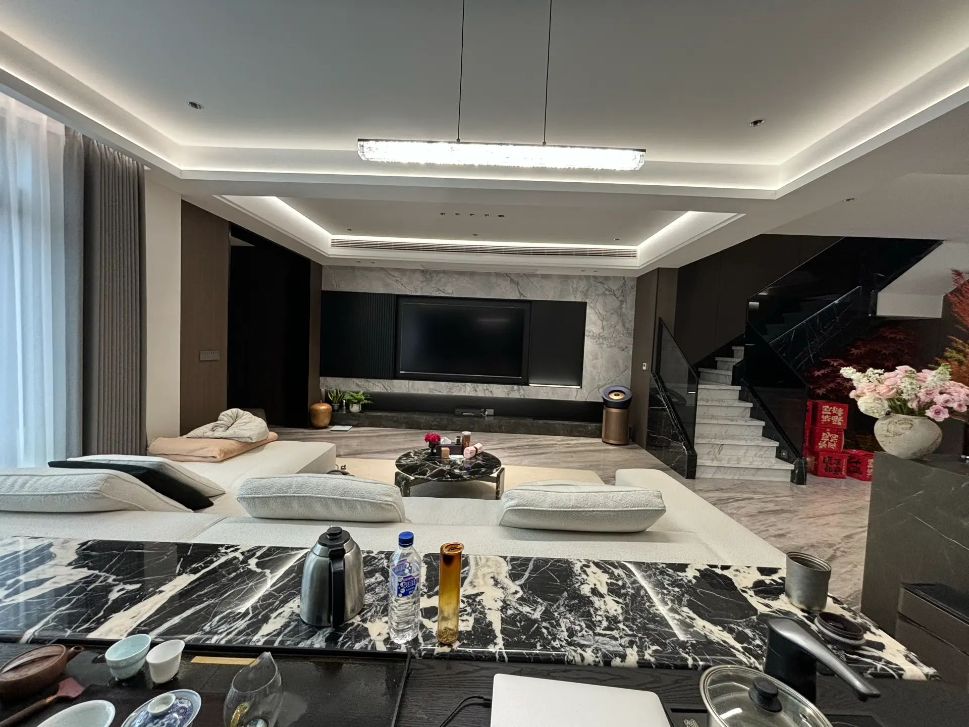 诚心出售，祥生观澜府，联排别墅，9.9成新，豪装，入住3个月，证满二