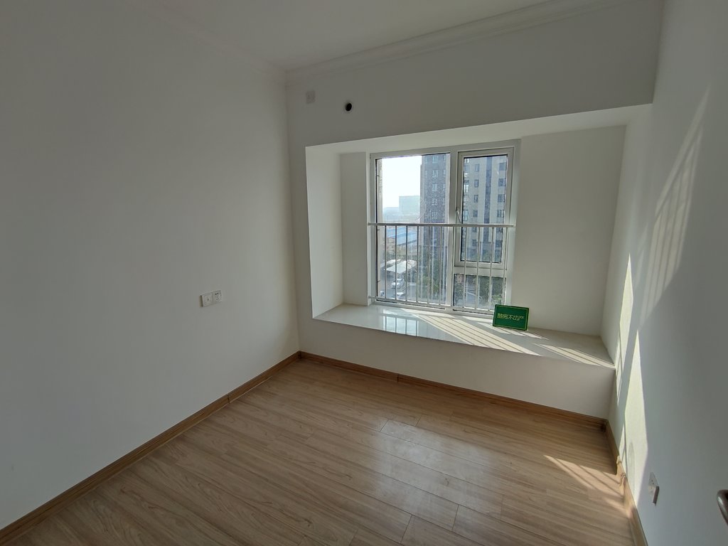 碧桂园精装小三房看房方便