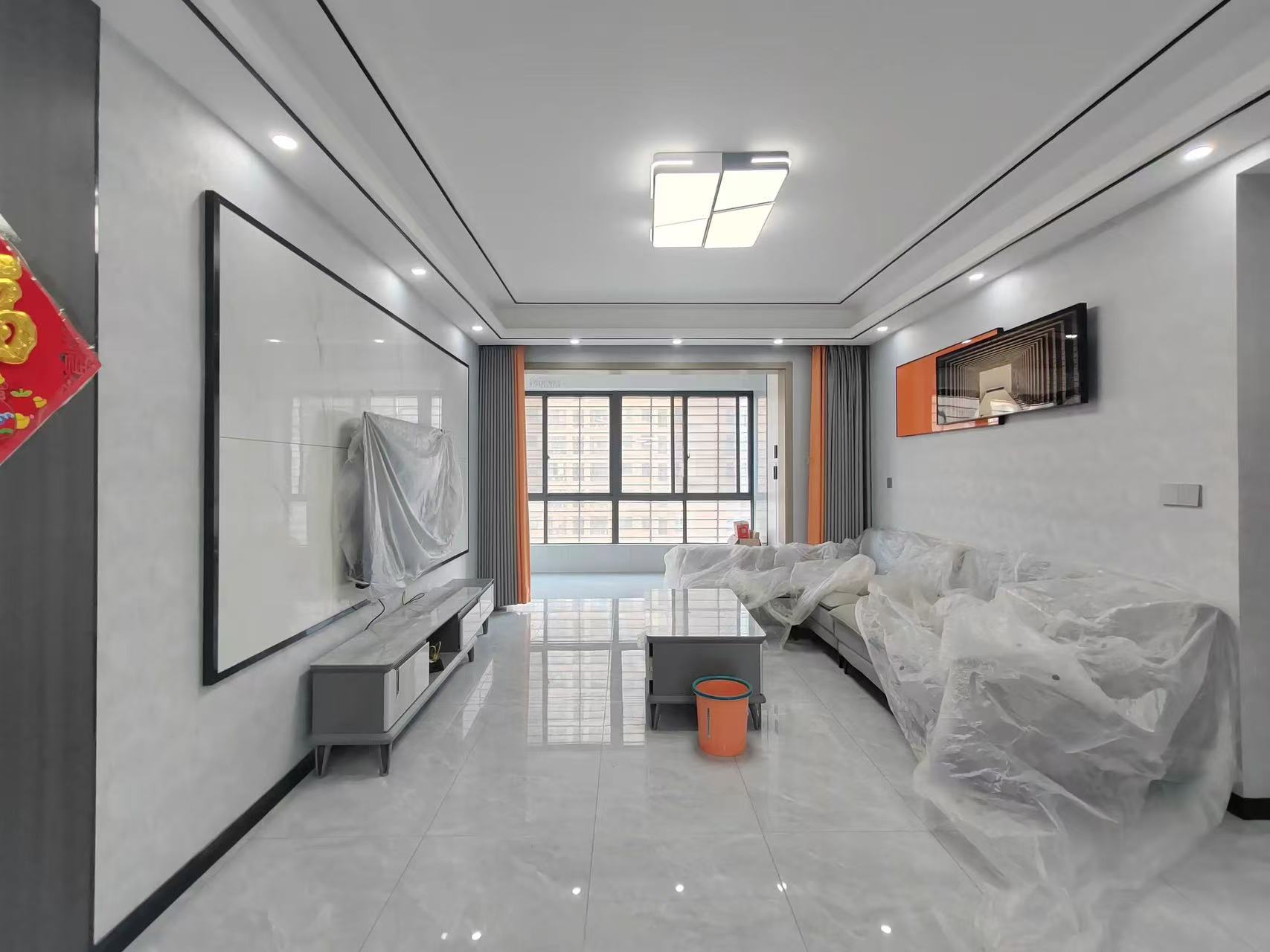 城南，御台公馆， 东边户，基本未住， 成色新，单价5300，证满二