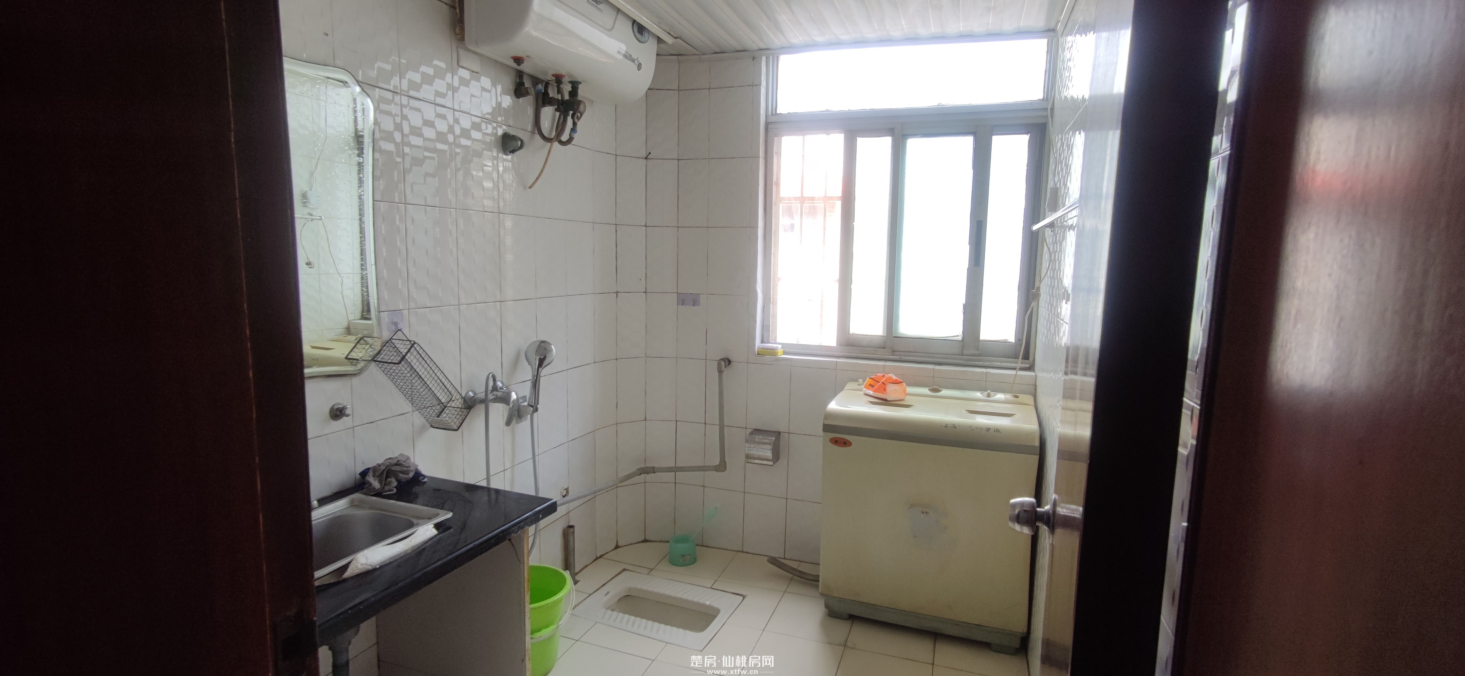 复州花园两房两厅一厨一卫年租业主自租