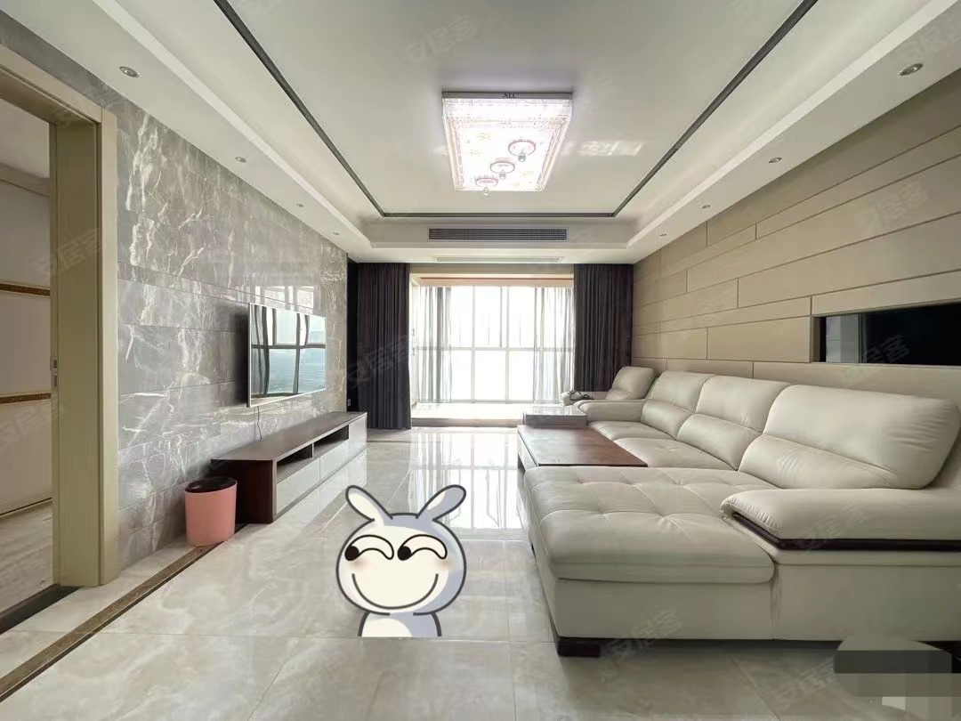 湖景房，仙女湖畔，精装大四房，全屋地暖，品牌装修，东边户