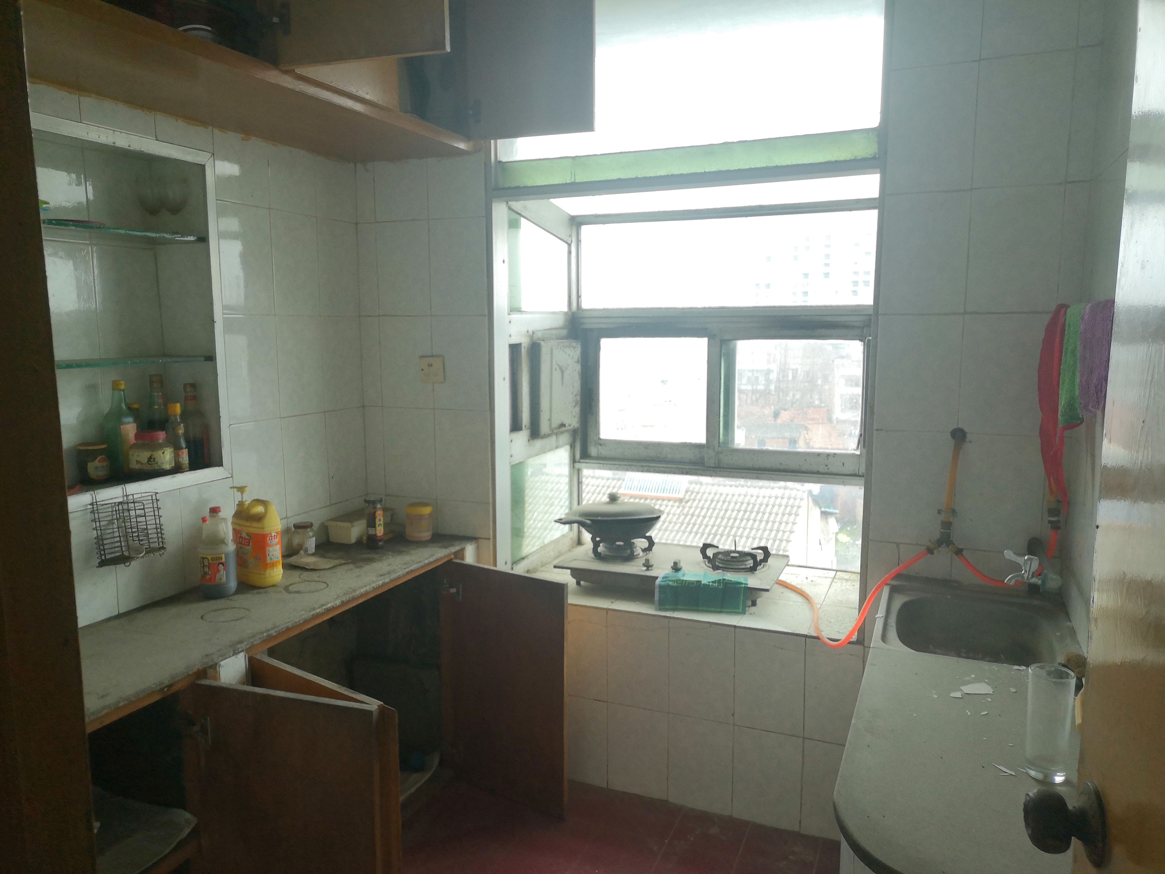 新八中附近开发区宿舍四房两厅一卫