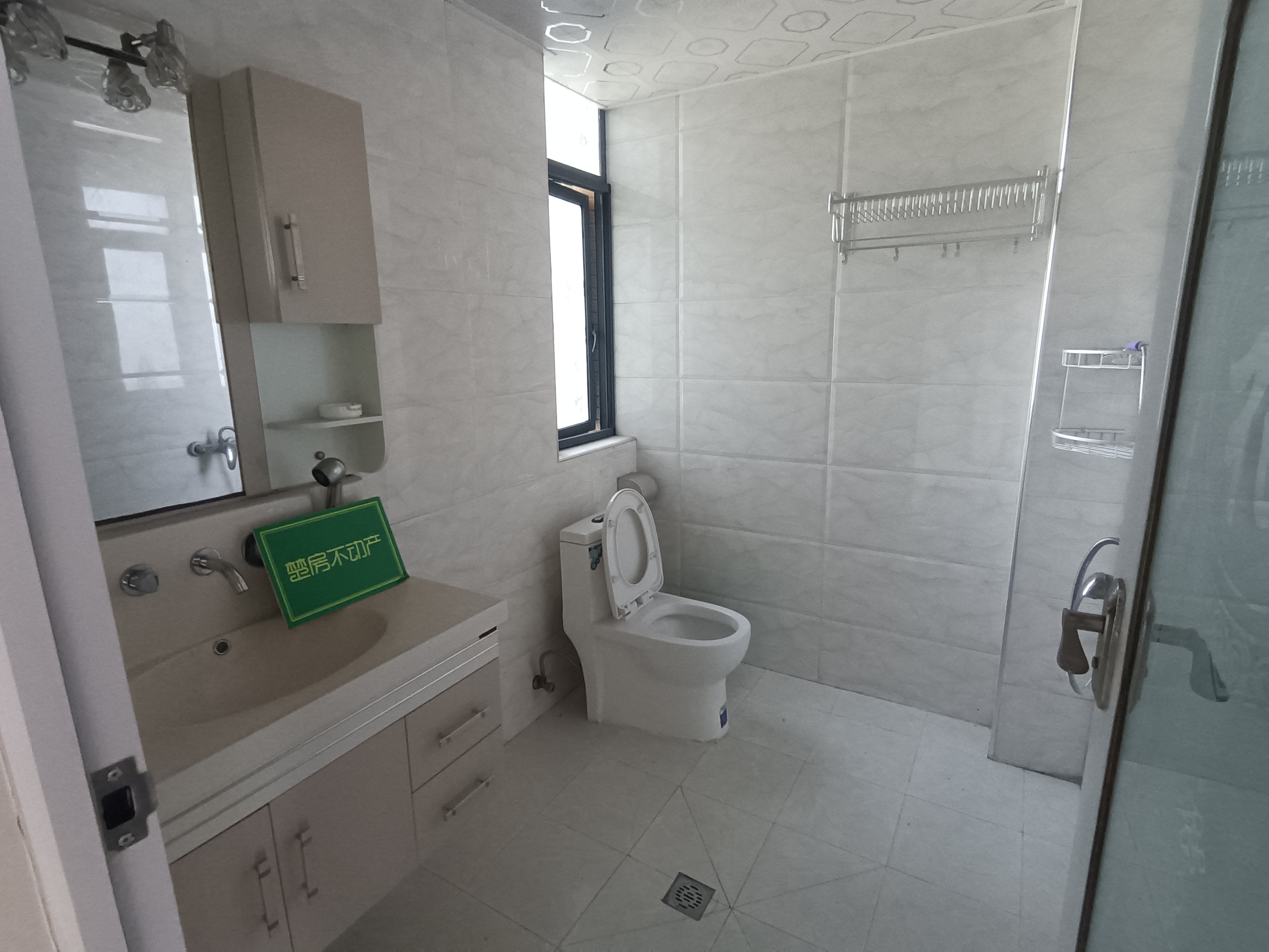 凤凰城圆电梯精装大三房新证