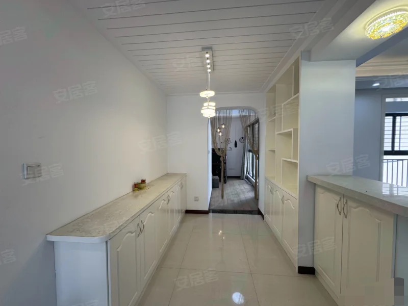 降价7万，捡漏，翰林公馆，采光好，单价4500，诚心出售