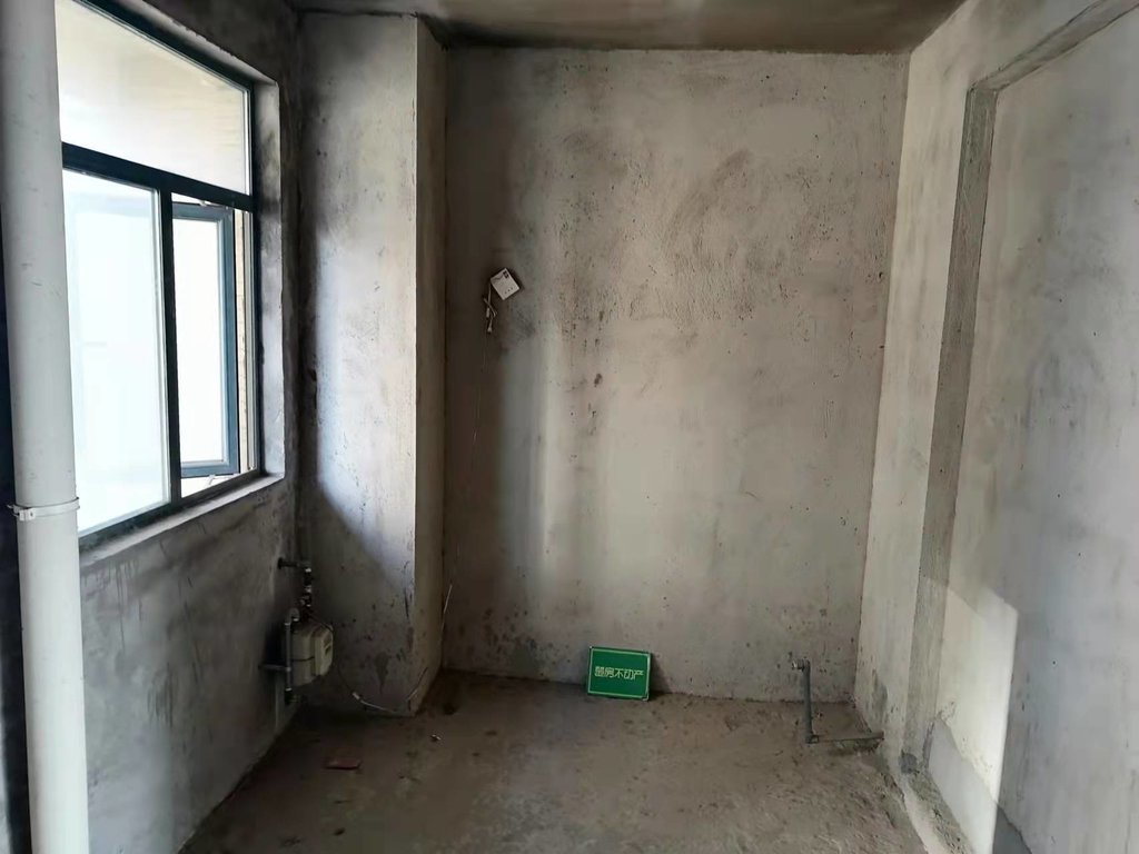 新城一号四期湖景大三房南北双阳台户型通透视野风景好证件满二可以按揭