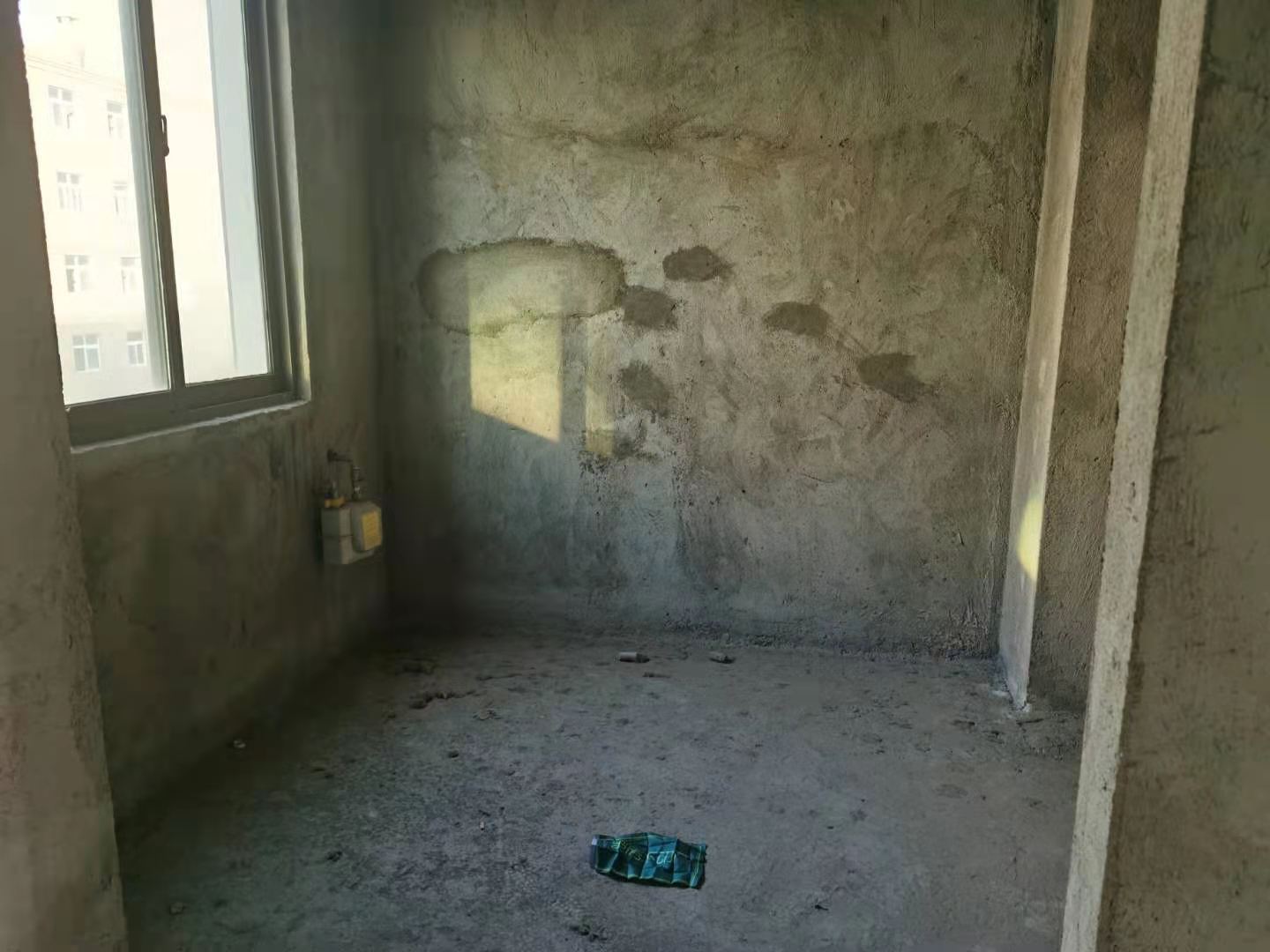 锦绣龙城毛坯三房楼层好采光好看房方便