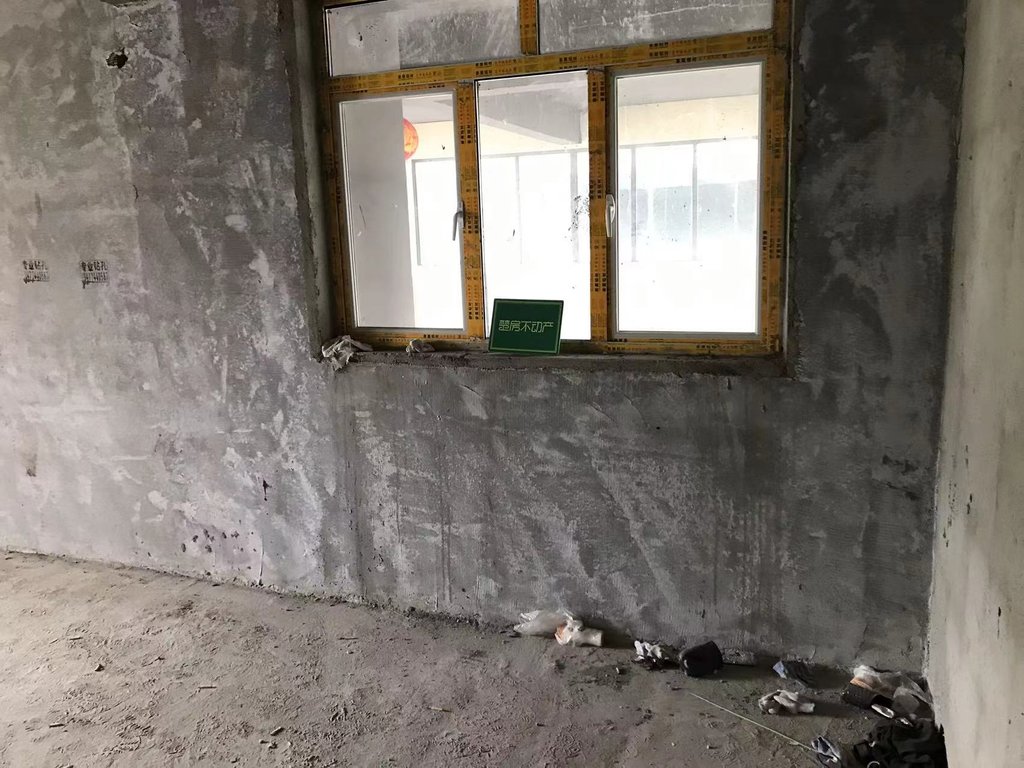 天泽园毛坯两房看房方便户型方正小区环境优美出行方便