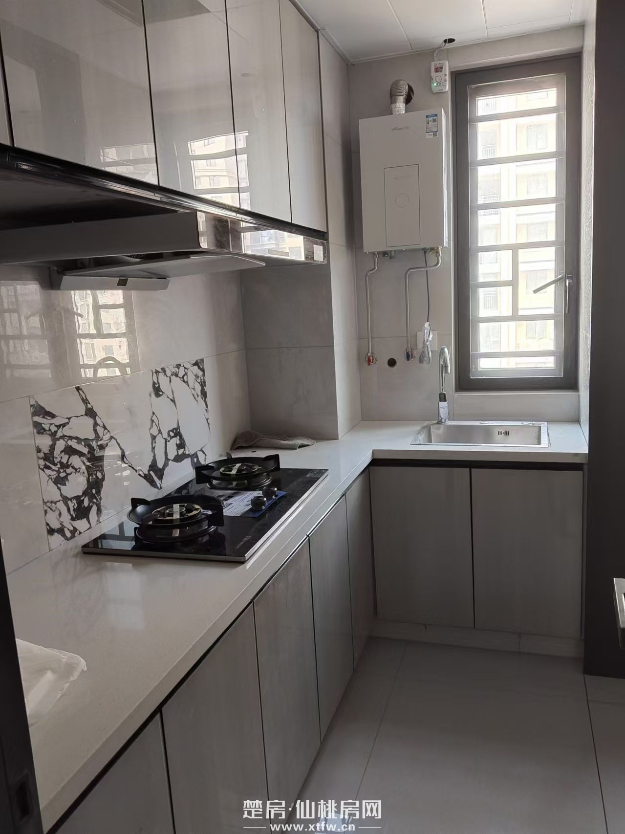 骑尾社区(高层)126平4房2卫合租整租均可，家具家电齐全，拎包即住